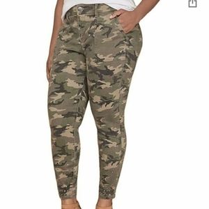 Lane Bryant Camo Mid-rise Skinny